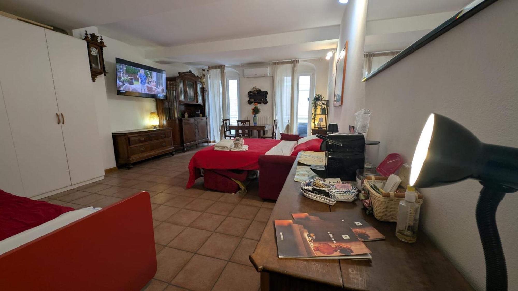 Timeless Home Deluxe Smart Cinema Suite With Netflix & Disney بارما المظهر الخارجي الصورة